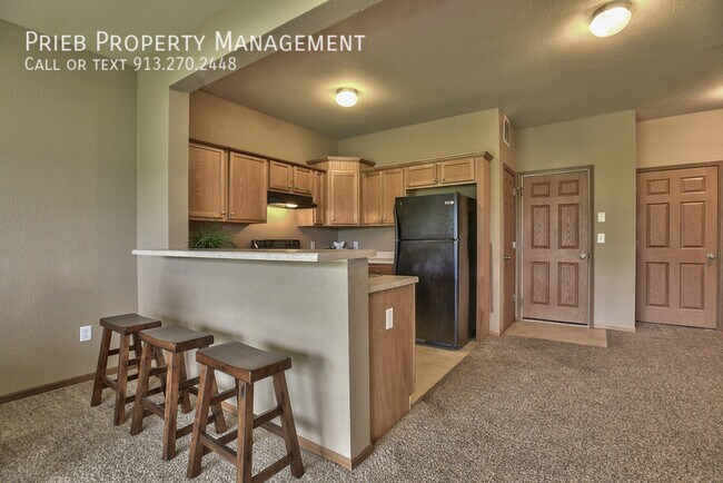 Building Photo - 856 S Woodson Ct