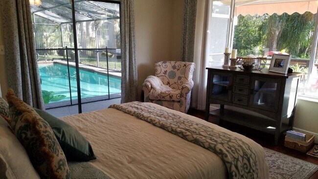 Building Photo - 392 Lakeview Terrace