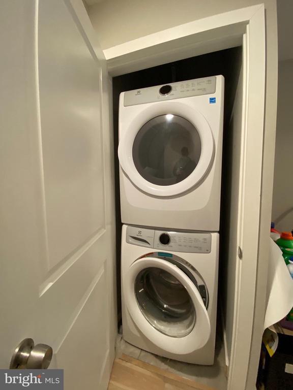 Building Photo - 2020 N Carlisle St