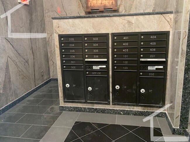Building Photo - New Building, In-Unit Washer and Dryer, Central Heat/AC, Elevator, Parking for Rent