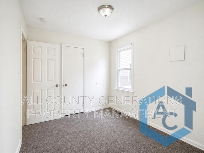 Building Photo - 12308 Sobieski Ave