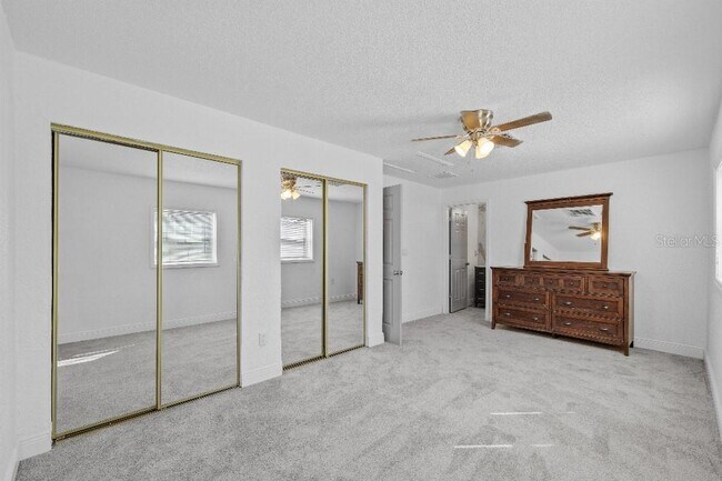 Building Photo - 6935 Dimarco Rd