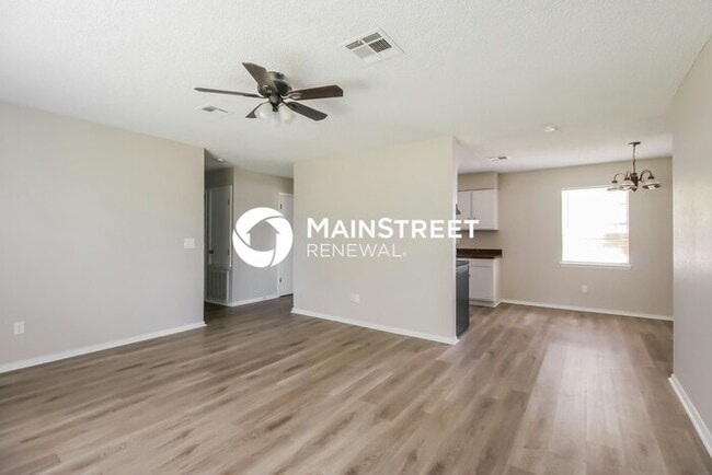 Building Photo - 3 Bedroom Pet-Friendly Home in CHOCTAW, OK...