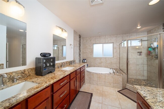 Building Photo - 92-1230 Pueonani Street Unit