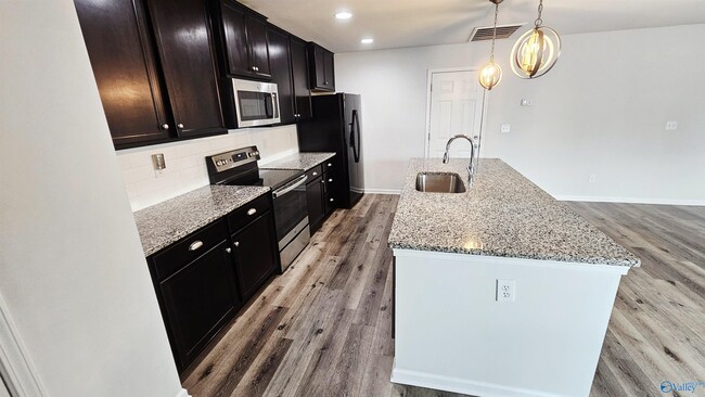 Building Photo - 276 Fenrose Dr