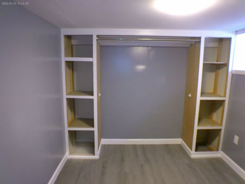 Building Photo - 114-116 Laurel Pl