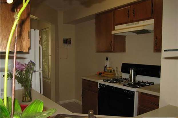 Building Photo - 1090 Schmidt Ln