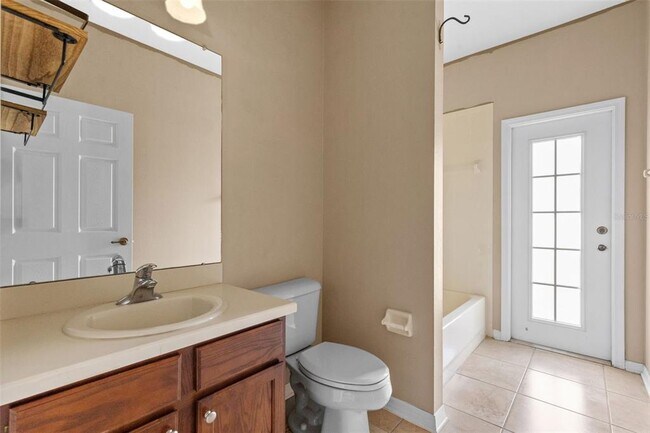 Building Photo - 13655 Artesa Bell Dr