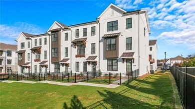 Building Photo - 538 Healy Dr