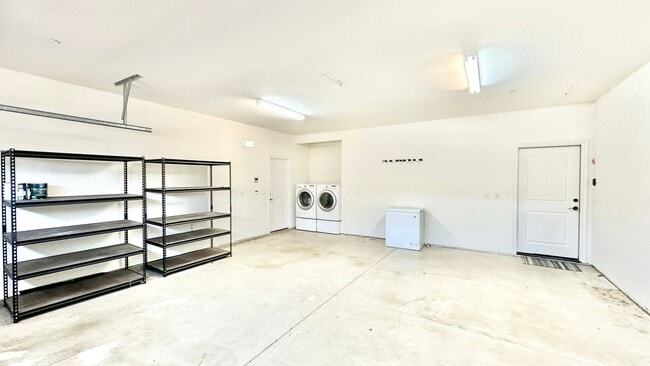 Building Photo - Great Single Story Home Minutes from Everything in Quiet cul-de-sac Street & Neighborhood Locatio...