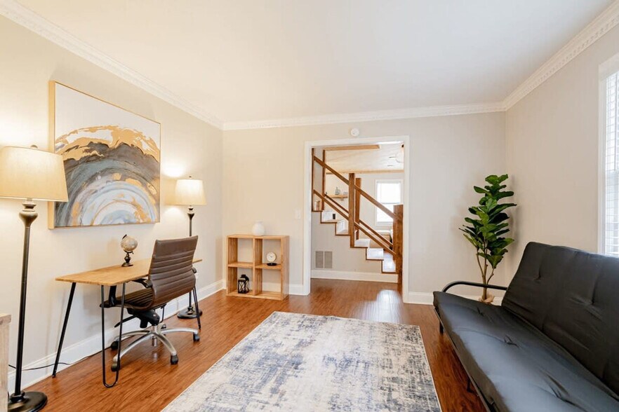 Building Photo - 206 Goldstone Dr
