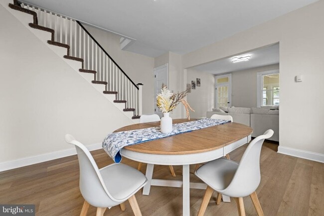 Building Photo - 7608 Chelwynde Ave