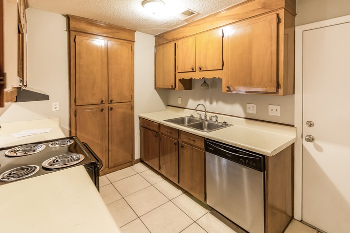 Building Photo - 210 Elliott Dr