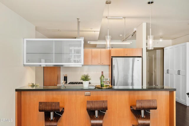 Building Photo - 1155 S Grand Ave