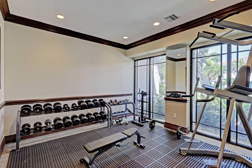 Building Photo - 2814 Grande Pky