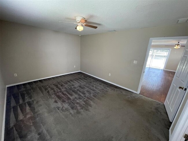Building Photo - 1090 Park Central Cir