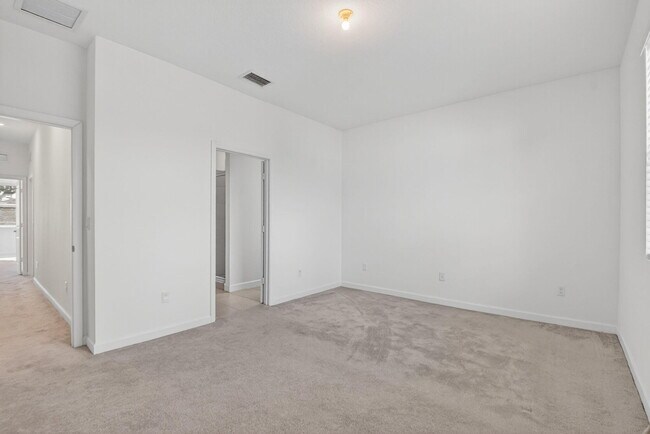 Building Photo - 4645 Meyerson Pl