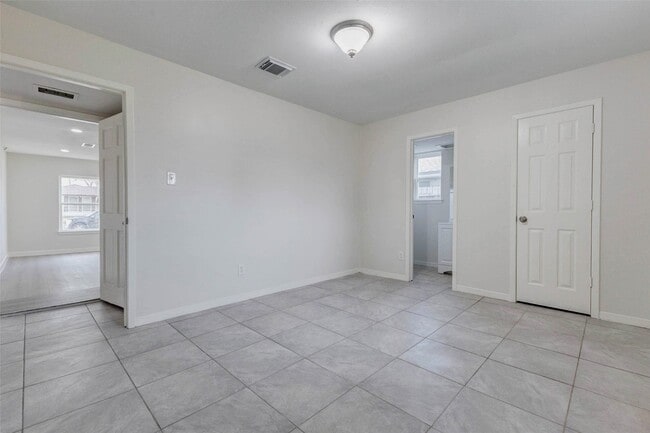 Building Photo - 7622 Williams St