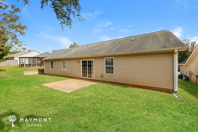 Building Photo - Amazing 4 Bedroom Home