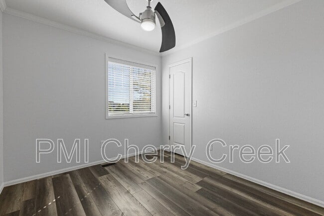 Building Photo - 267 N Millbrook St