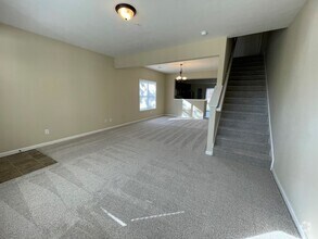 Building Photo - 542 W Main St