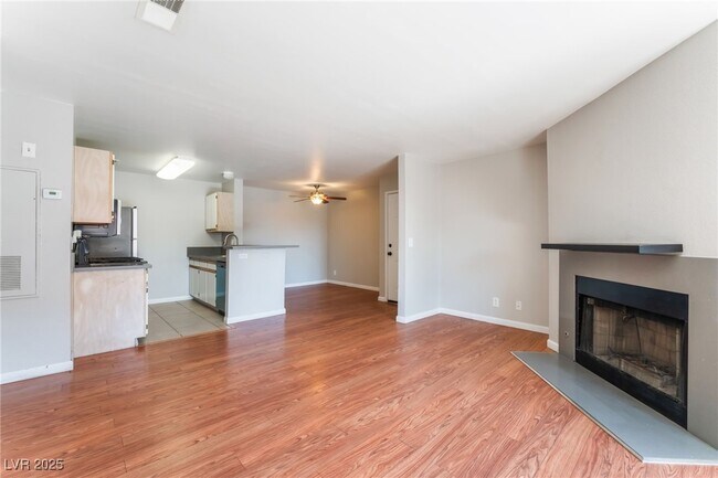 Building Photo - 2200 S Fort Apache Rd