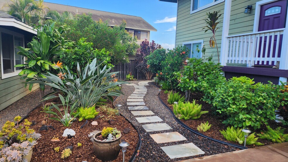front garden with ohana showing - 1874 Kaahele Pl