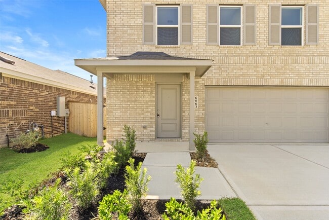 Primary Photo - 6863 Flowering Ginger Ln