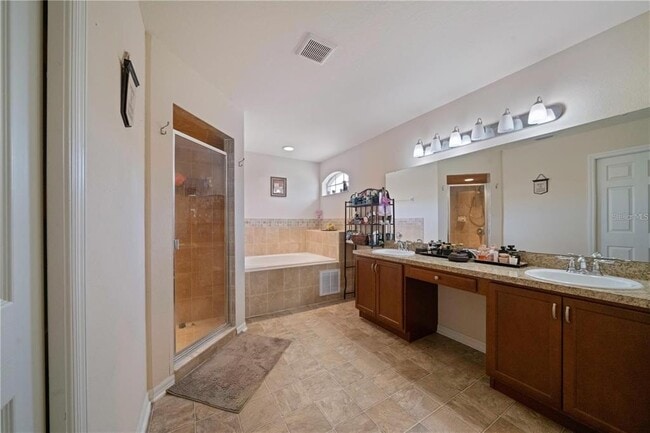 Building Photo - 6518 Crescent Loop