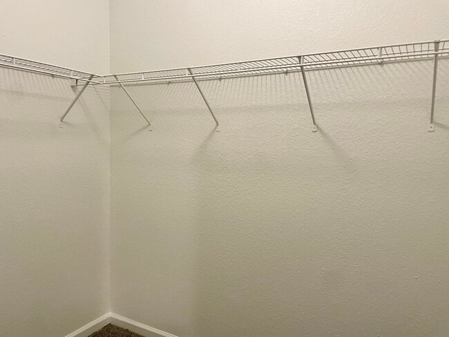 Building Photo - 4987 SE Mariner Garden Cir