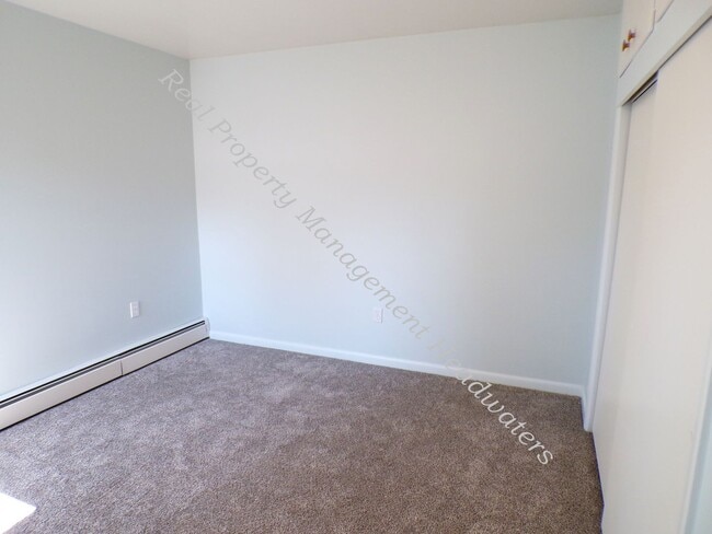 Building Photo - 3 Bedroom House for Rent