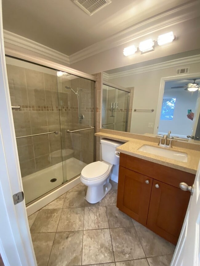 Building Photo - Luxurious 3 Bedroom Cypress Townhouse for Rent!