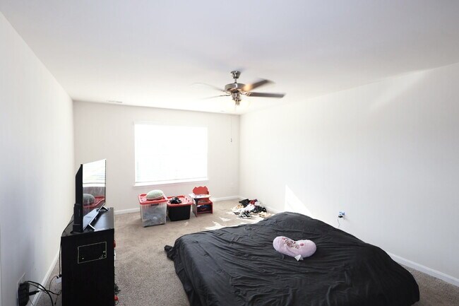 Building Photo - 7001 Batten Ct