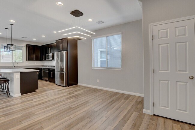 Building Photo - Beautifully Upgraded 4 Bedroom, Two Story ...