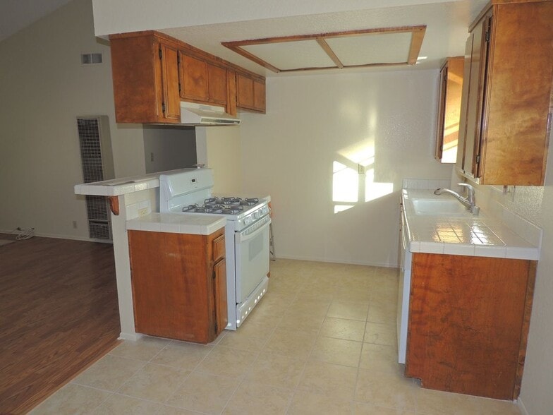 Building Photo - 430 Ohio Ave