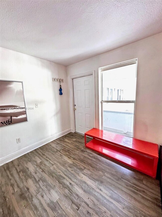 Building Photo - 3071 SW 27th Ave