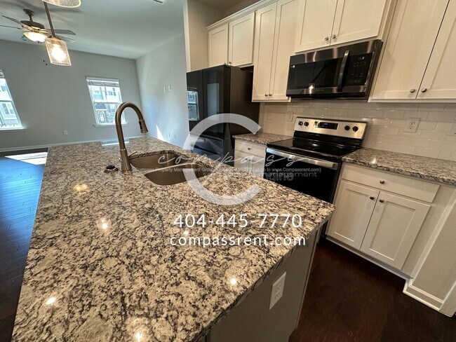 Building Photo - 3523 Hedgeway Ln NW