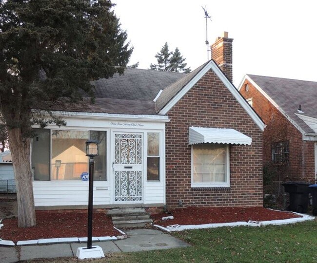 Section 8 4Bedroom, 1.5Bathroom Home 15319 Stout St Detroit MI 48223 Apartment Finder