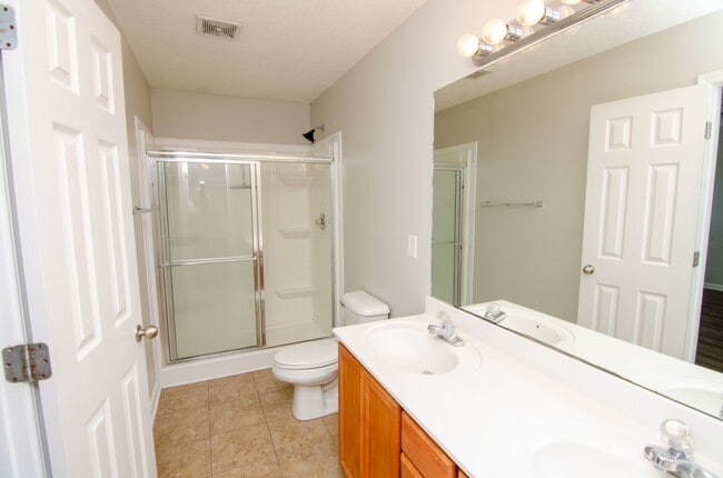 Building Photo - 1912 Portview Dr