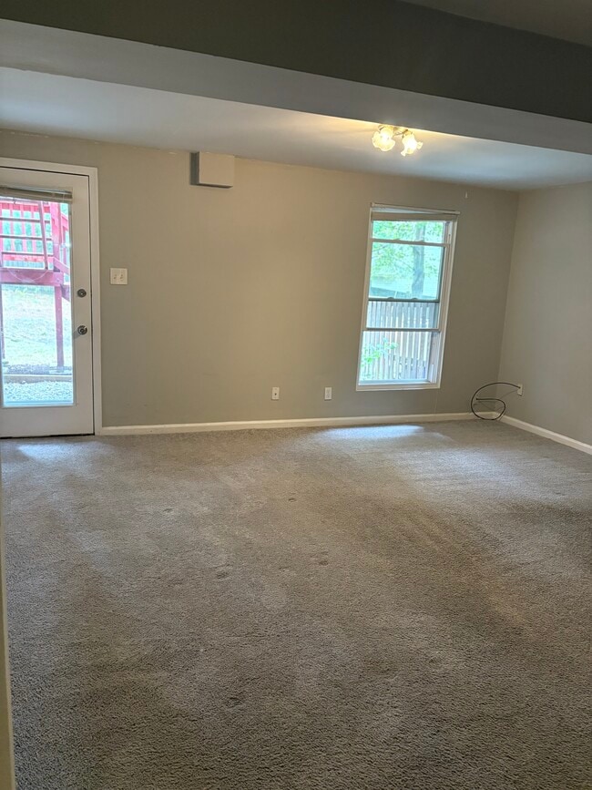 Building Photo - 7578 Rain Flower Way