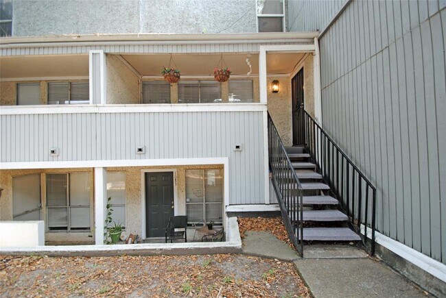 Building Photo - 781 Country Pl Dr