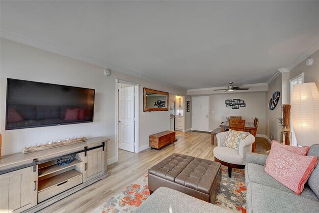 Building Photo - 531 N Ocean Blvd