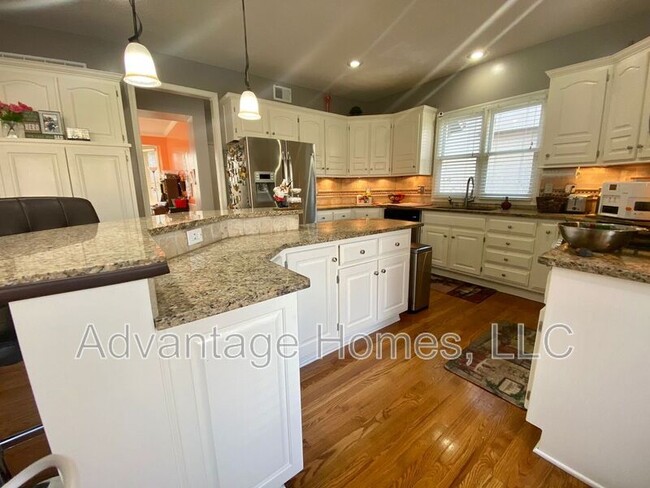 Building Photo - 14117 Parkhill Ln