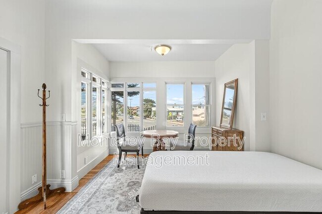 Building Photo - 225 Central Ave