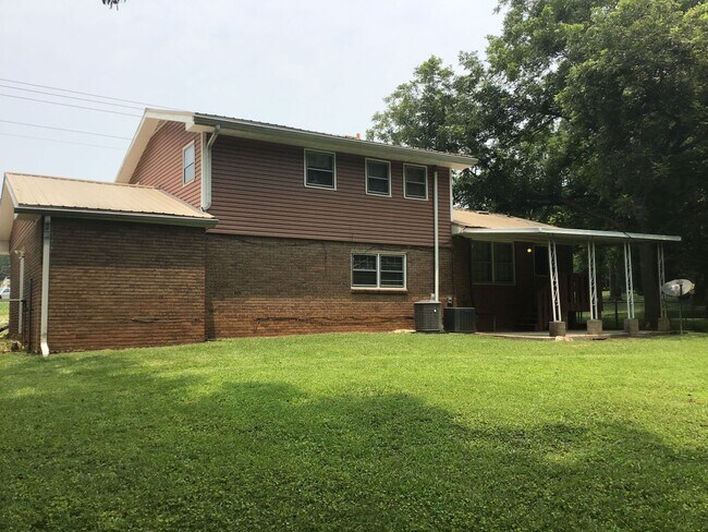 Building Photo - Dorsett6863