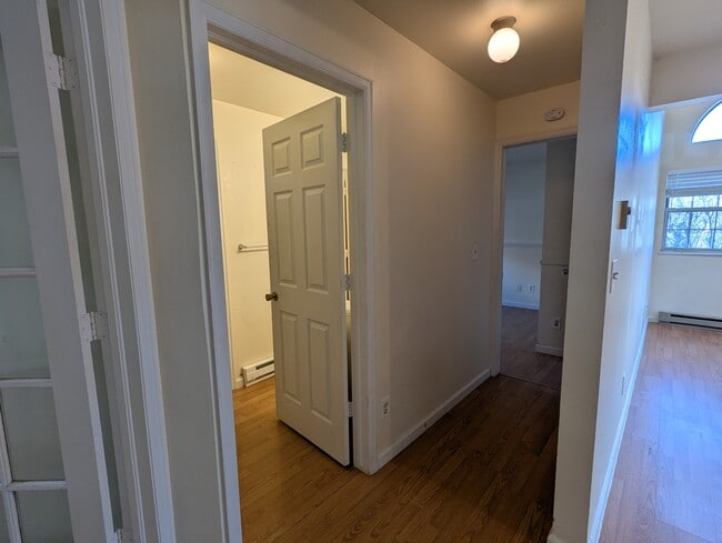 Building Photo - 3531 Windmill Dr