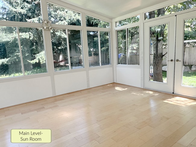 Building Photo - 8017 Showcase Ln