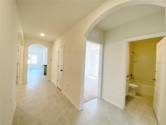 Building Photo - 5709 Horseshoe Loop