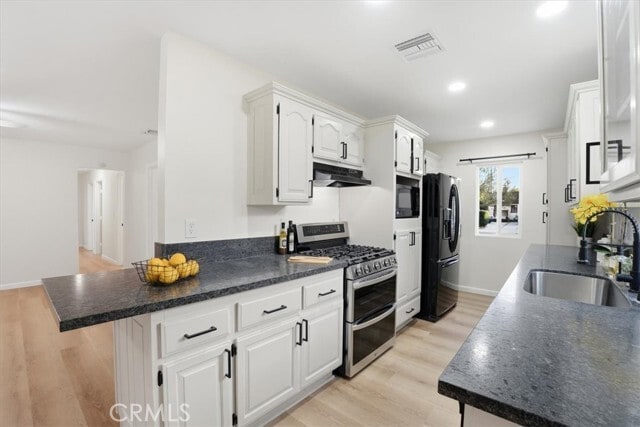 Building Photo - 17751 Blythe St