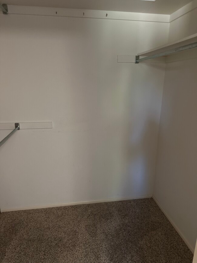 Building Photo - 5250 W Harmont Dr